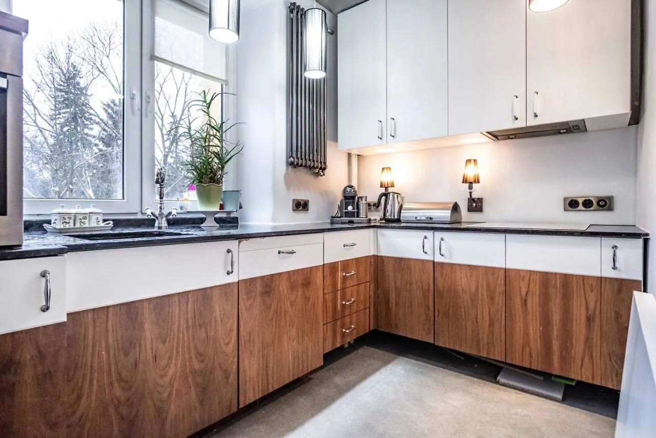 Big City Life Apartments - Plac Wilsona, Metro, Zoliborz Warsaw